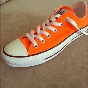 Converse all star, campfire 🔥 orange, never worn!